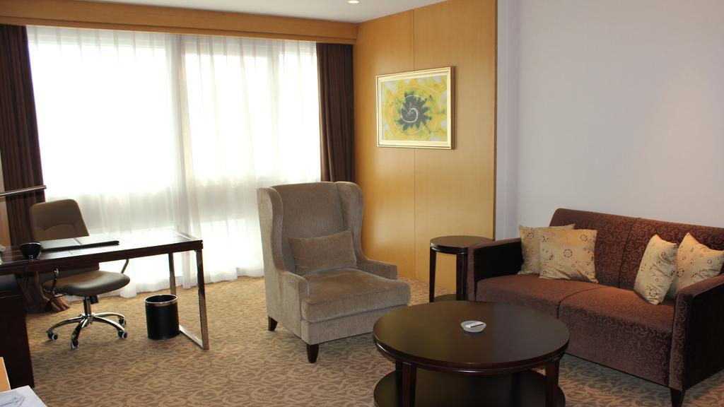 Holiday Inn Shijiazhuang Central By Ihg Екстериор снимка